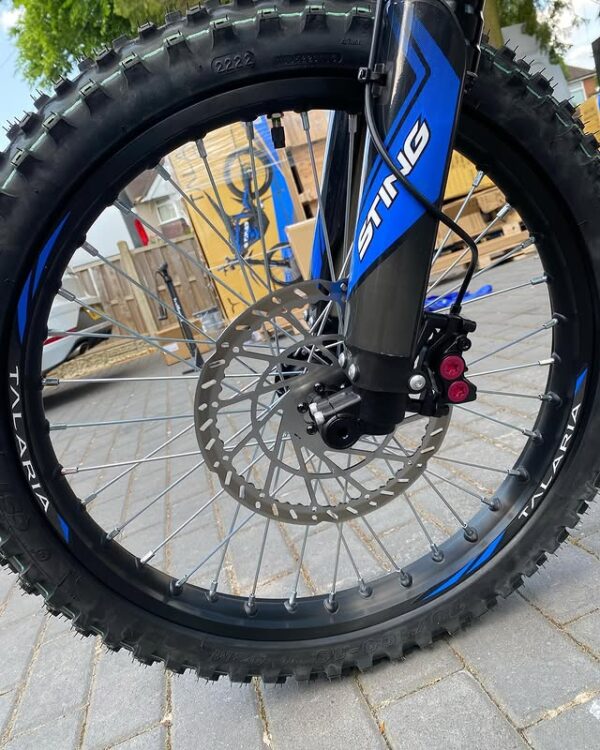 blue brand new talaria sting - Image 2