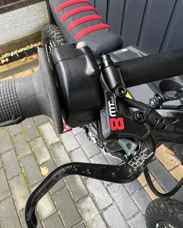 red 72v surron light bee for sale - Image 2