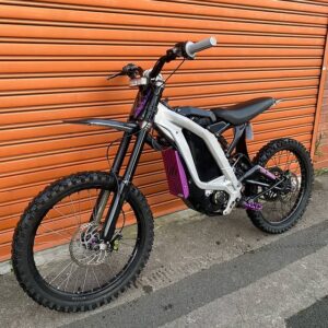 The Silver 2022 Surron Light Bee X Off Road for Sale is your answer. With a sleek silver finish, advanced electric drivetrain, and rugged build