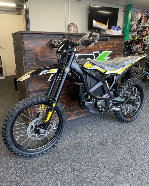 This black-yellow surron ultra bee for sale is the ultimate choice for riders who crave adrenaline and standout design. Built for off-road dominance