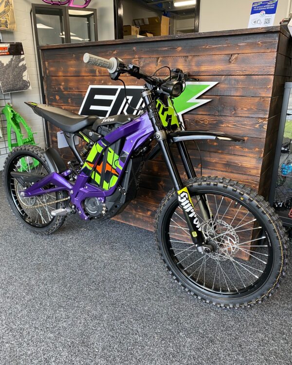 powerful electric dirt bike that’s built to dominate the trails and turn heads? Check out this purple 2024 surron light bee x5 for sale